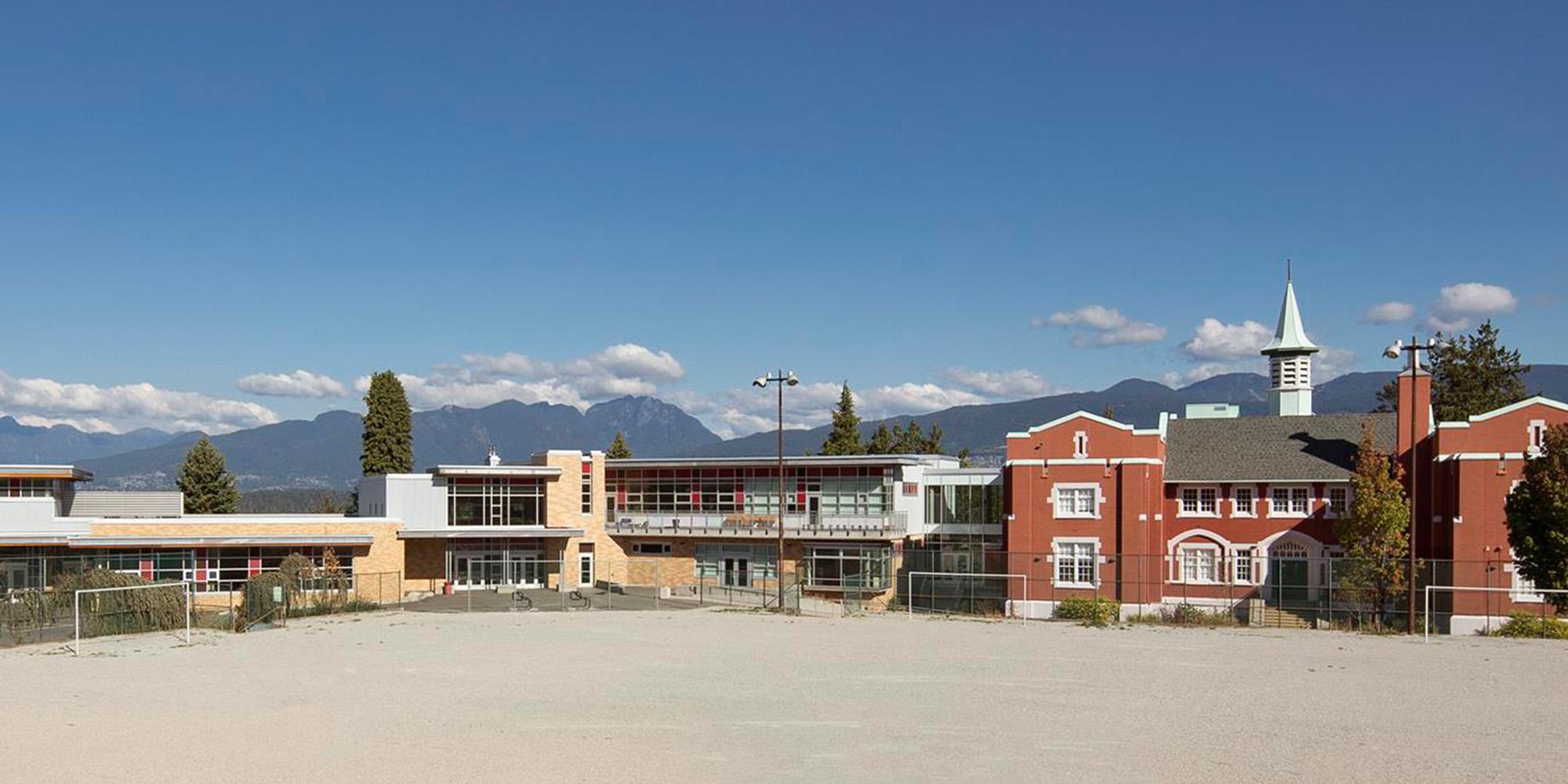 Exterior of Queen Mary Elementary School in Vancouver